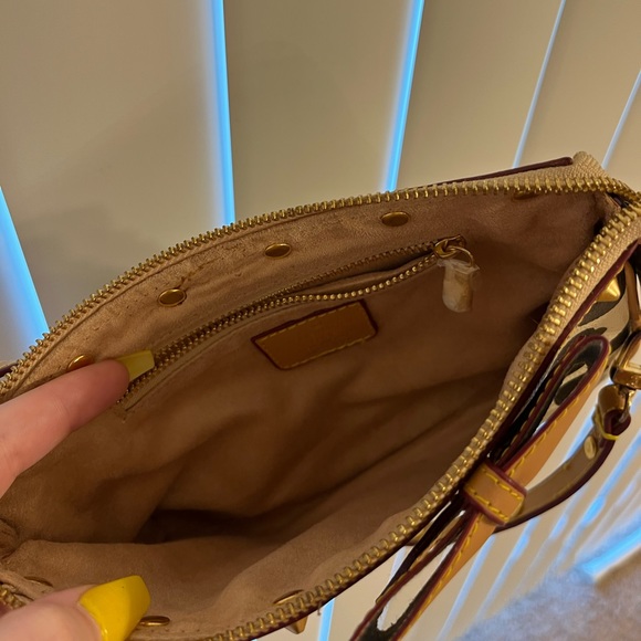 LV purse it is very cute and fun! - Picture 4 of 7